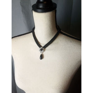 Necklace Black Beaded Flower Pendant